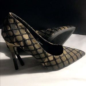 Camouflage Pointy Heels ❇️